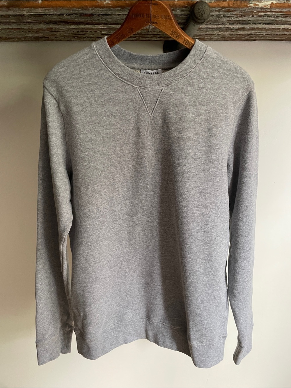 Sunspel Men's Crewneck Sweatshirt in Light Gray